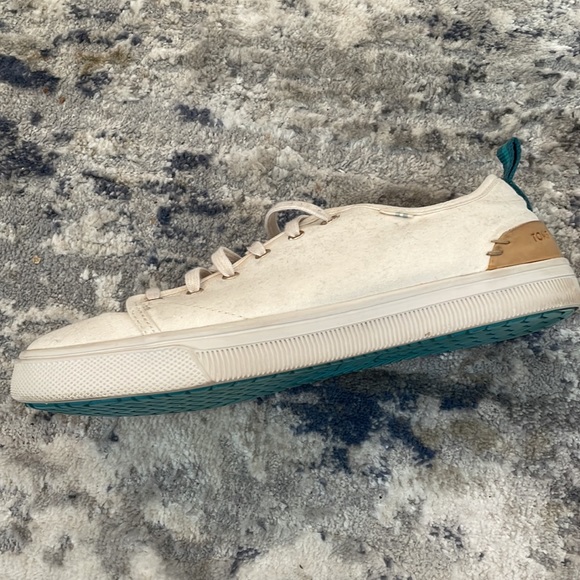 Toms - Travel Lite Low Canvas Lace Up Sneaker | 8.5 | Off-White - Picture 2 of 2
